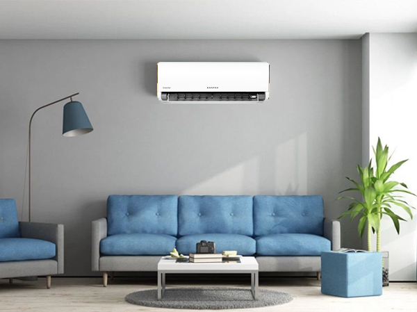 Внешний и внутренний блоки кондиционера